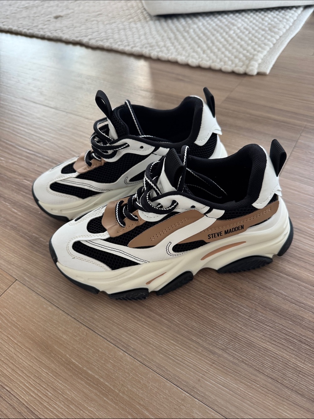 Steve Madden Women’s Possession Sneaker